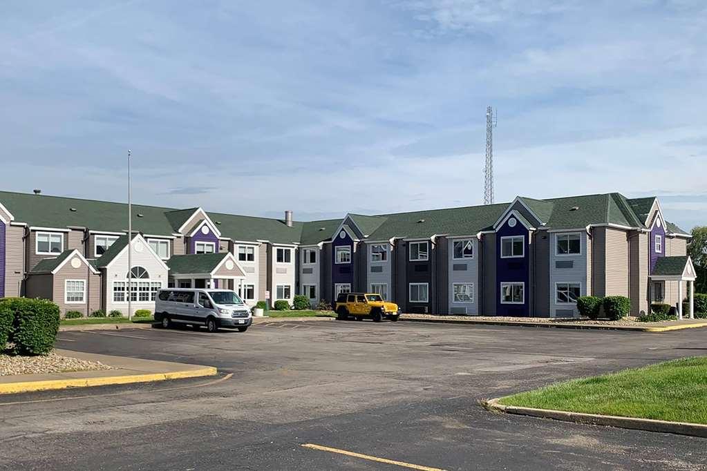 Baymont By Wyndham Boardman Hotel Bagian luar foto
